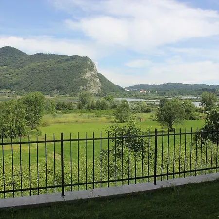 Vacanze D'iseo E Franciacorta 2 *